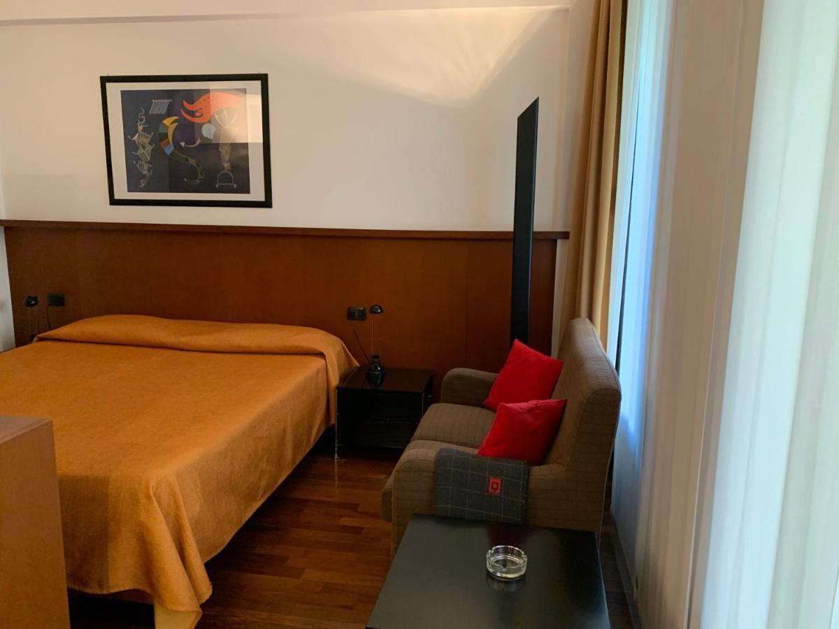 Residence Le Corti Milan Exterior photo