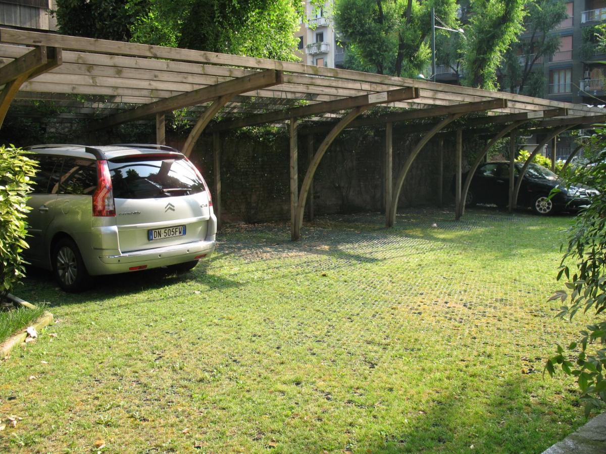 Residence Le Corti Milan Exterior photo